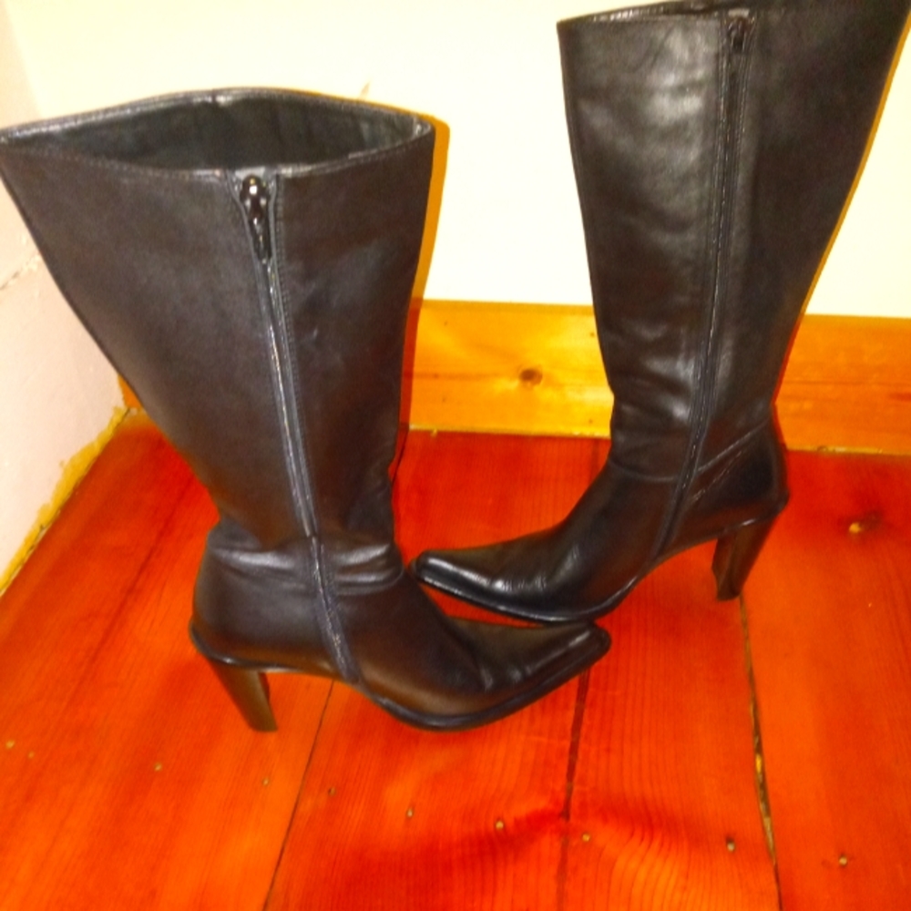 Women's boots
